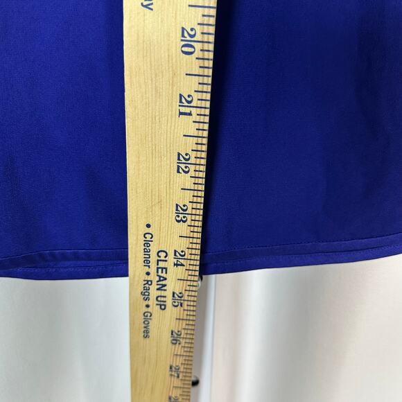 St. John‎ Liquid Satin Sleeveless Shell Tank Blue S Quiet Luxury Minimalist Chic - Picture 9 of 9